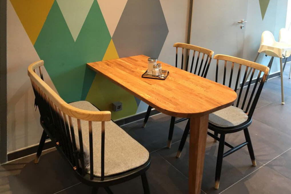 Projekte von PLUS - Interior Design in Zusammenarbeit mit Hunold Ladenbau | Neugestaltung Café & Bäckerei 2