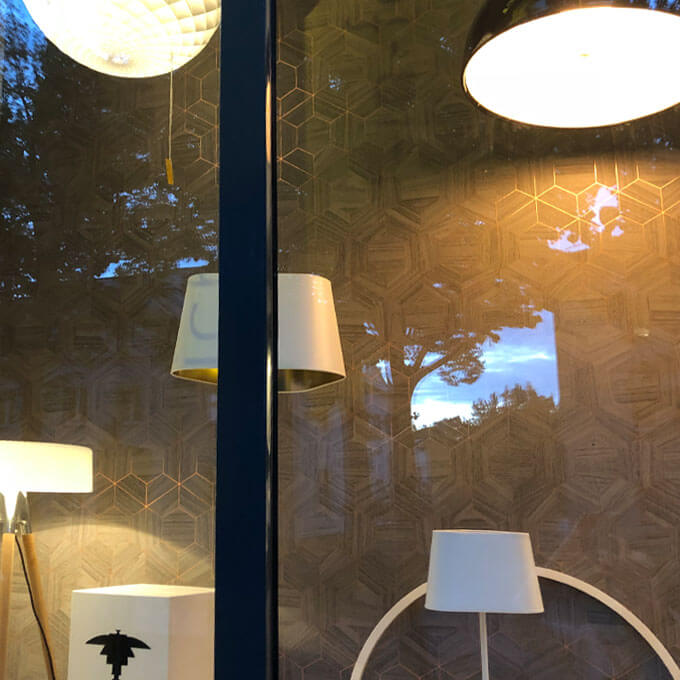 Projekte von PLUS - Interior Design Schaufenstergestaltung für Licht in Form in Dresden 9